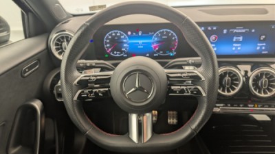 Mercedes Benz Classe A 180 7G-DCT AMG LINE
