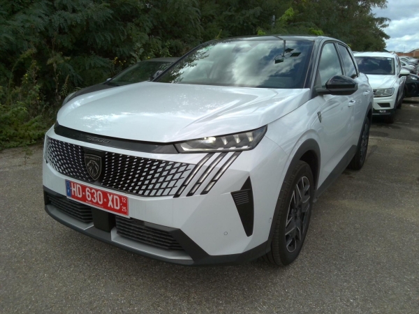 Peugeot3008 NOUVEAUHybrid 145 e-DCS6 GT