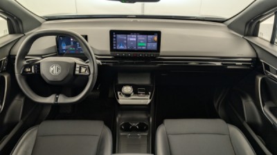 MG MG4 ELECTRIC 64KWH - 150 KW 2WD LUXURY