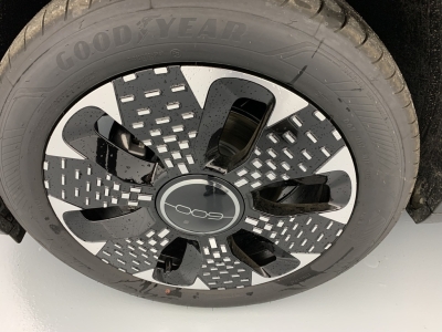 Fiat 600 T-Gen 3 1.2 Hybrid 110ch eDCT6 La Prima