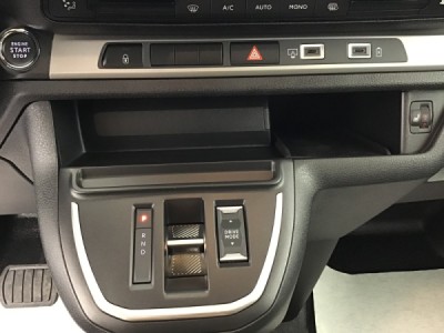 Peugeot EXPERT DC XL VAN BlueHDi 180 BVA