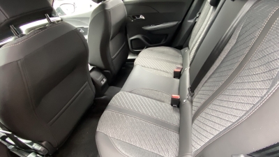 Peugeot 2008 Hybrid 145 e-DCS6 Allure