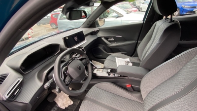 Peugeot 2008 Hybrid 145 e-DCS6 Allure