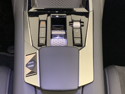 DS N°4 Hybride 145 e-DCT6 Etoile - Alcantara