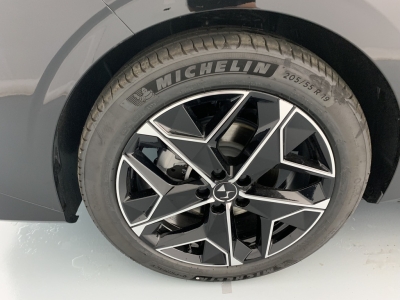 DS N°4 Hybride 145 e-DCT6 Etoile - Alcantara