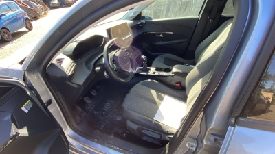 Peugeot 208 100 S&S BVM6 Allure