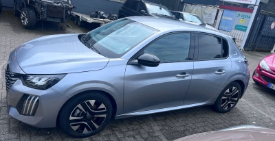 Peugeot 208 100 S&S BVM6 Allure