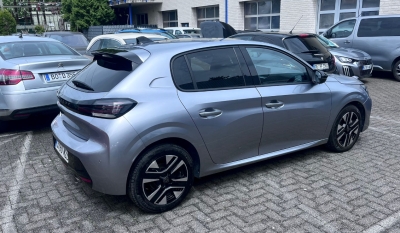Peugeot 208 100 S&S BVM6 Allure