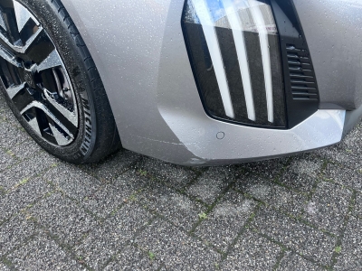 Peugeot 208 100 S&S BVM6 Allure