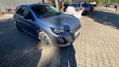 Peugeot 208 100 S&S BVM6 Allure