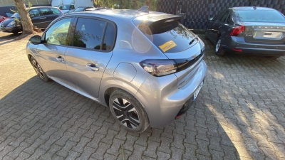 Peugeot 208 100 S&S BVM6 Allure