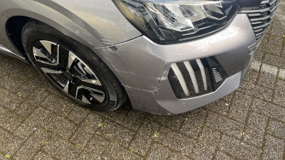 Peugeot 208 100 S&S BVM6 Allure