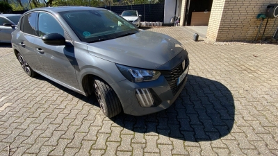 Peugeot 208 100 S&S BVM6 Allure