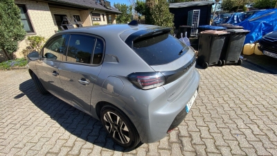 Peugeot 208 100 S&S BVM6 Allure