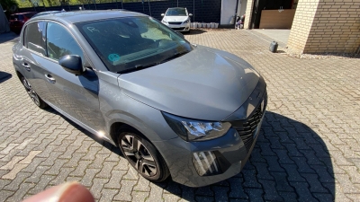 Peugeot 208 100 S&S BVM6 Allure