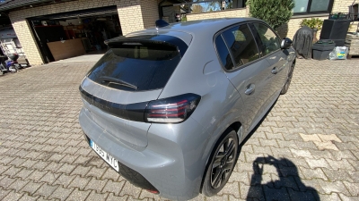 Peugeot 208 100 S&S BVM6 Allure