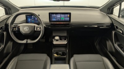 MG MG4 ELECTRIC 64KWH - 150 KW 2WD LUXURY
