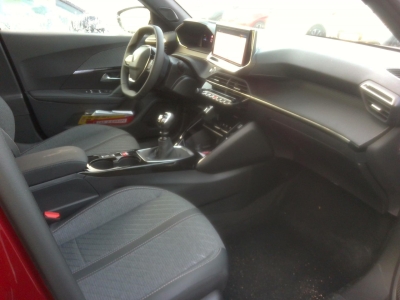 Peugeot 2008 NOUVEAU 100 S&S BVM6 Allure