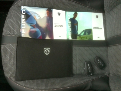 Peugeot 2008 NOUVEAU 100 S&S BVM6 Allure