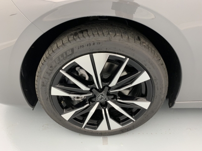 Peugeot 308 Nouvelle BLUEHDI 130CH S&S EAT8 ALLURE