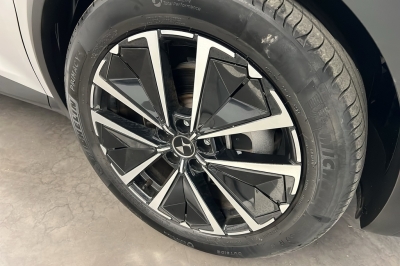 DS DS 7 Hybride Rechargeable E-Tense 225 EAT8 Opera