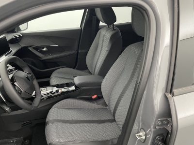 Peugeot 2008 NOUVEAU Hybrid 145 e-DCS6 Allure