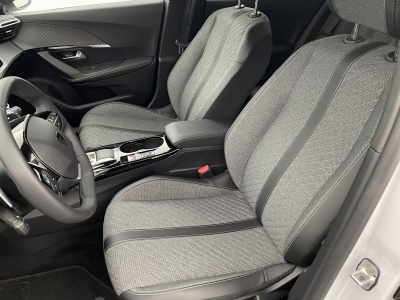 Peugeot 2008 NOUVEAU Hybrid 145 e-DCS6 Allure