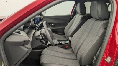 Peugeot 2008 NOUVEAU Hybrid 145 e-DCS6 Allure