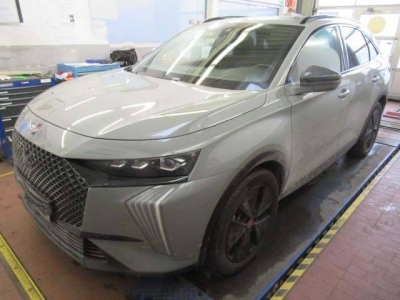 DS DS 7 BlueHDi 130 EAT8 Performance Line +