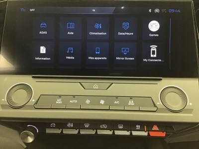 Peugeot 308 BUSINESS HYBRID 145 e-DSC6