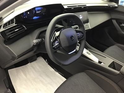 Peugeot 308 BUSINESS HYBRID 145 e-DSC6