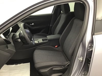 Peugeot 308 BUSINESS HYBRID 145 e-DSC6