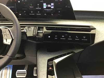 Peugeot 3008 GT HYBRID 145 e-DSC6
