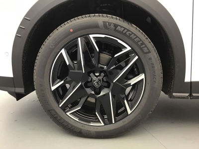 Peugeot 3008 GT HYBRID 145 e-DSC6
