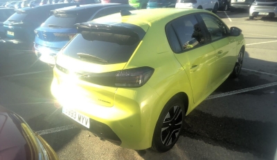 Peugeot 208 Hybrid 110 e-DCS6 Allure