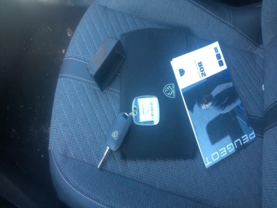 Peugeot 208 Hybrid 110 e-DCS6 Allure