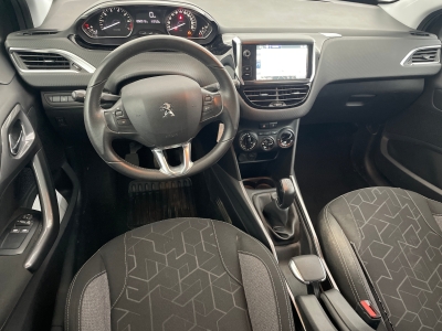 Peugeot 2008 1.2 PureTech 82ch BVM5 Active