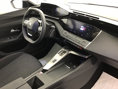 Peugeot 308 BUSINESS HYBRID 145 e-DSC6