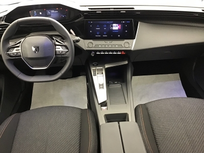 Peugeot 308 BUSINESS HYBRID 145 e-DSC6
