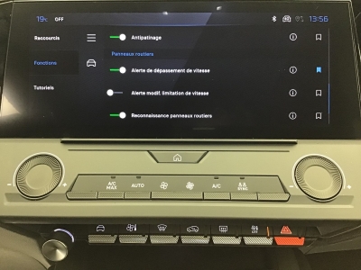 Peugeot 308 BUSINESS HYBRID 145 e-DSC6