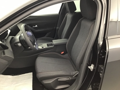 Peugeot 308 BUSINESS HYBRID 145 e-DSC6