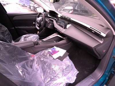 Peugeot 408 Plug-in Hybrid 240 ch e-DCS7 Allure