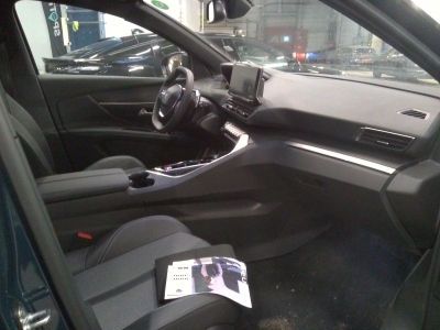 Peugeot 3008 Hybrid 180 e-EAT8 Allure Pack