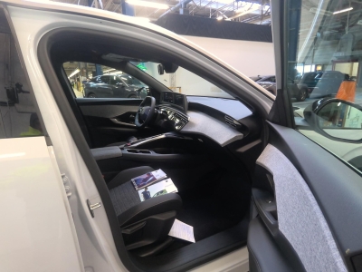 Peugeot 3008 NOUVEAU Hybrid 145 e-DCS6 Allure