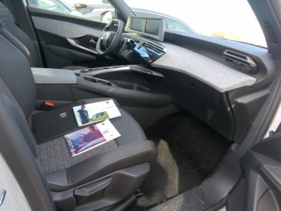 Peugeot 3008 NOUVEAU Hybrid 145 e-DCS6 Allure