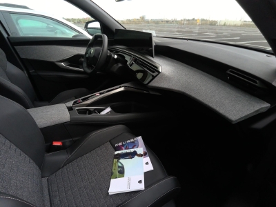 Peugeot 3008 NOUVEAU Hybrid 145 e-DCS6 Allure