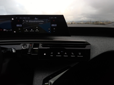 Peugeot 3008 NOUVEAU Hybrid 145 e-DCS6 Allure
