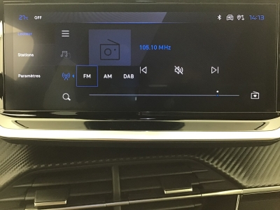 Peugeot 2008 ALLURE HYBRID 136 e-DSC6