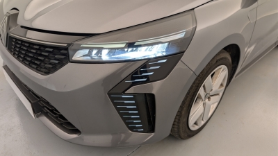 Renault Clio V CLIO E-TECH FULL HYBRID 145 EVOLUTION