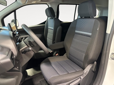 Fiat Doblo MAXI N M1 1.5 BLUEHDI 130 AT8 7PL GPS LL16 RADAR AV AR+CAM KEYLESS Qi